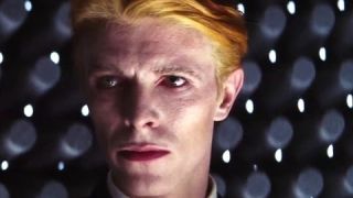 THE MAN WHO FELL TO EARTH Official Remastered Trailer (2016) David Bowie Sci-Fi Movie HD